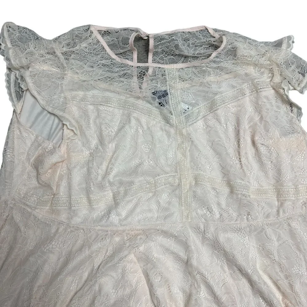 Torrid Women's Plus Size 3x Lace Peplum Blush Sleeveless Top NWT - Picture 2 of 8